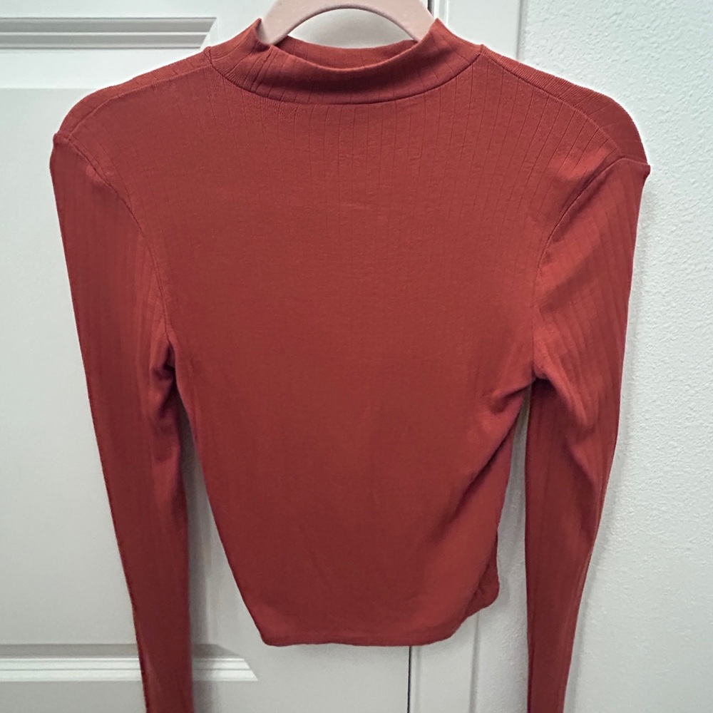 Women's Rust Long Sleeve Top